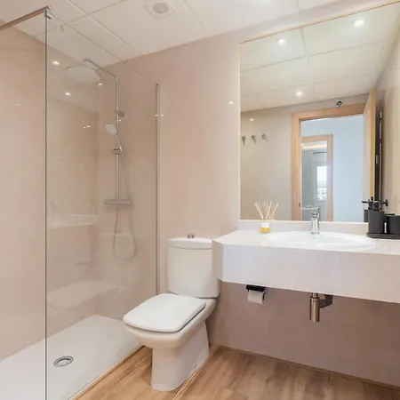 Lejlighed - Marina Banus, Puerto Banus, 2br Modern, Parking & Pool Marbella